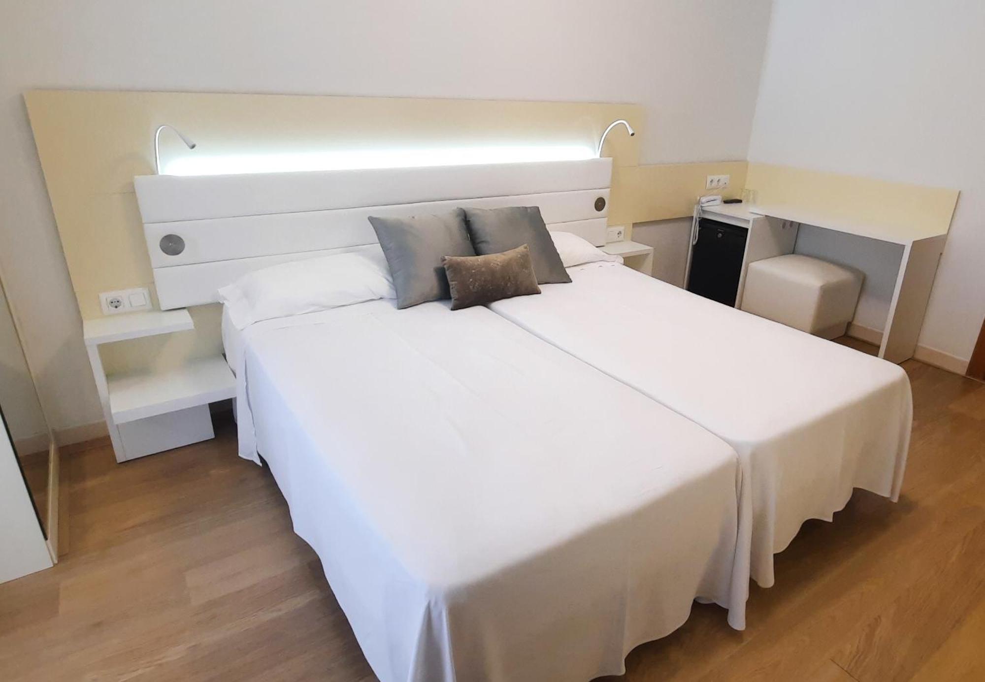 Monica Hotel Cambrils Cameră foto